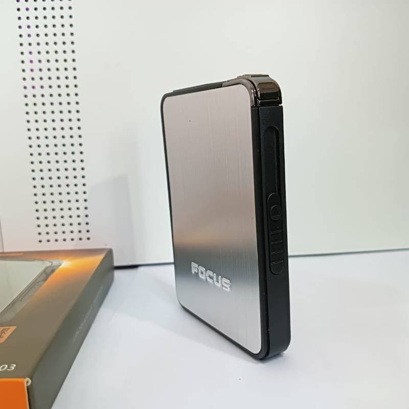 DE ULLIE- Ultra-thin Automatic Cigarette Case With Lighter  thumbnail 4