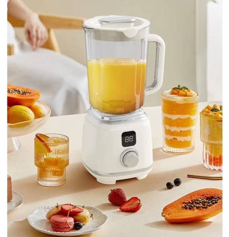 Portable 600ML USB Rechargeable juicer thumbnail 2